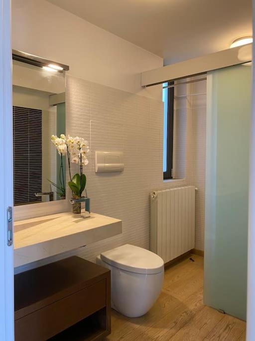 Penthouse Luce Near Metro-bus-tram *